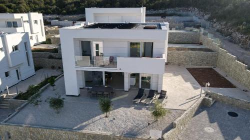 Drace Villa | Villa ELKO