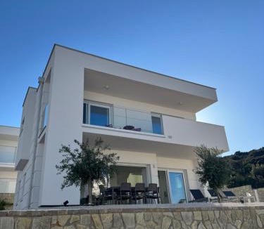 Drace Villa | Villa ELKO