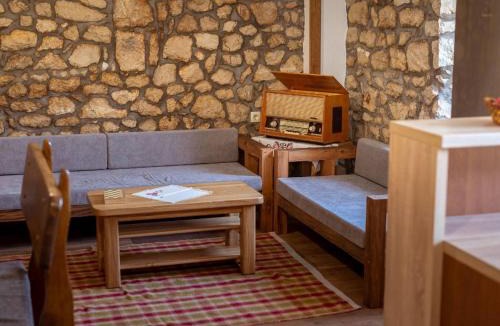 Stasevica Villa | Villa Lazini Dvori - Two Bedroom Stone House Villa with Private Pool