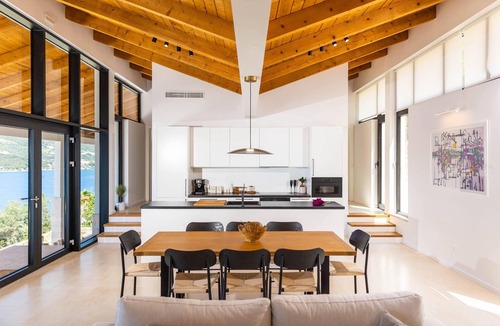 Stikovica House | Villa Maria brand new villa on a fantastic location right by the Adriatic sea