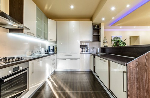 Dubravka Villa | Villa Pave - Six-Bedroom Villa with Terrace and Swimming Pool