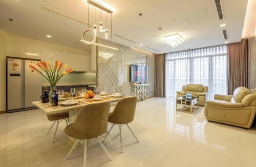 Hang Xanh Apartment | Vinhome Landmark 81 Suites apt
