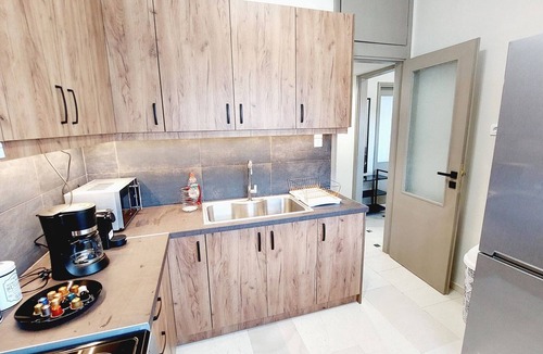 Saronida Apartment | VISTA MARE beachfront apartment.