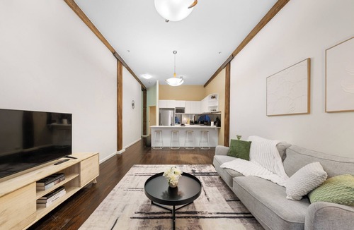 Pyrmont Apartment | Walk to Darling Harbour & ICC | Pool, Gym & Sauna