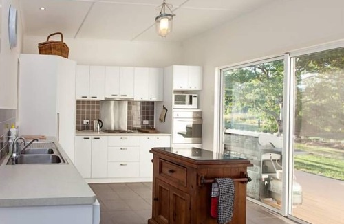 Borallon Cottage | Wanora on the Brisbane River