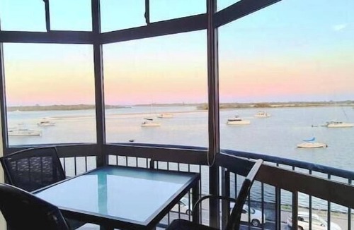 Labrador Apartment | Waterfront 3 Bedroom Apartment