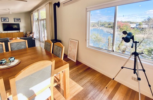 Gold Coast Villa | Waterfront Villa - Boat Berth - Couran Cove Resort - South Stradbroke Island