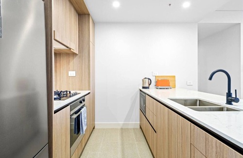 Sydney Olympic Park Apartment | Wentworth Point 2BR/2BA | Ferry, Shops + Parking