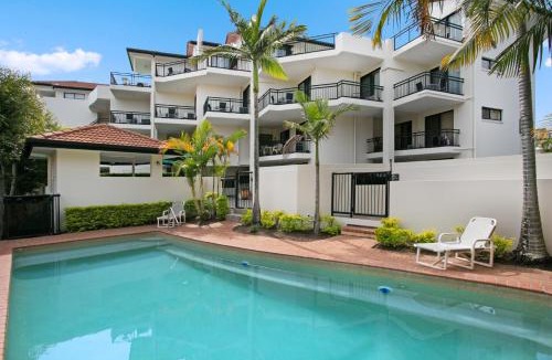 Biggera Waters Apartment | Windsurfer Resort