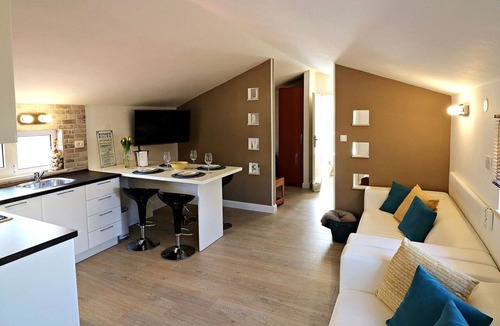 Peracko Blato House | Wonderful private villa for 25 people with A/C, WIFI, pool, TV and patio