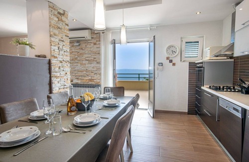 Veliko Brdo House | Wonderful private villa for 8 people with private pool, WIFI, A/C, TV and patio