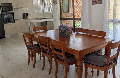 Traviston House | Yolanda - Burrum Heads- Beachfront - 3BR- Aircon
