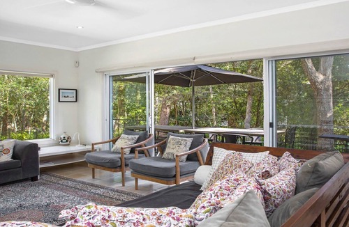 Pearl Beach House | Your Beach House by HolidayCo.