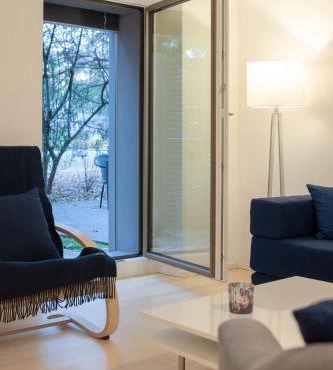 2,5 Zi Design Loft Wohnung mit Gartensitzplatz