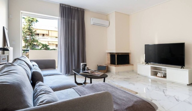 3BD Apt next to The Ellinikon