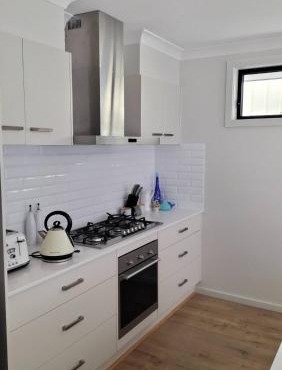 5 mins to Lake Macquarie, 30 to Hunter Wineries