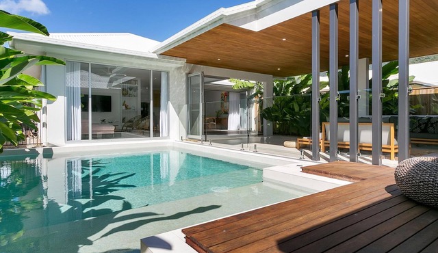 94 Cascade Luxury Home Palm Cove