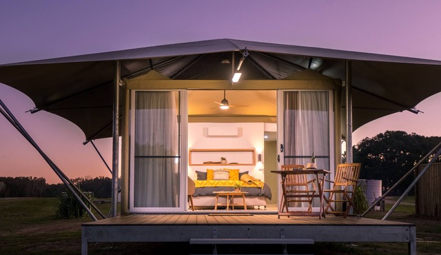 Absolute Beachfront Glamping Tent in Rules Beach