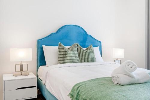 Accor Stadium Luxury - 3 Bed 2 Baths, sleeps 6, Pool, Parking if available- NO PARTIES
