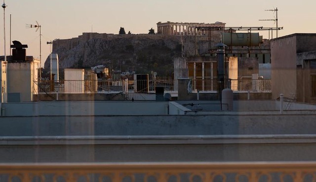 Acropolis View Studio 8th Floor Wake Up to the Parthenon