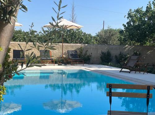 Aoni Suites in Egina