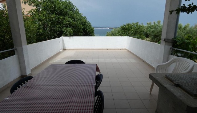 Apartman Žarko in Tkon