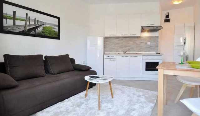 Apartment Lotus – Functional Studio with Parking in Pula in Pula
