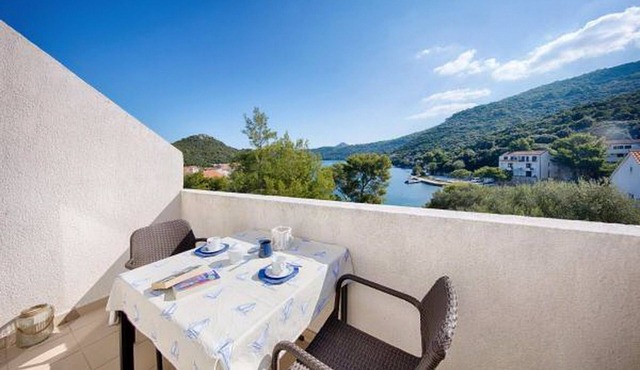 Apartments Bruna Lastovo-Comfort One Bedroom Apartment with Balcony and Sea View-Plavi