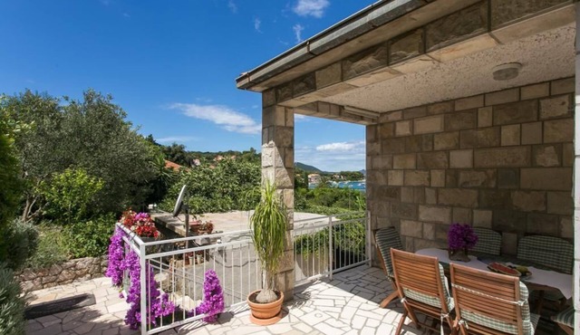 Apartments Maria Koločep - Two Bedroom Apartment with Terrace and Garden View
