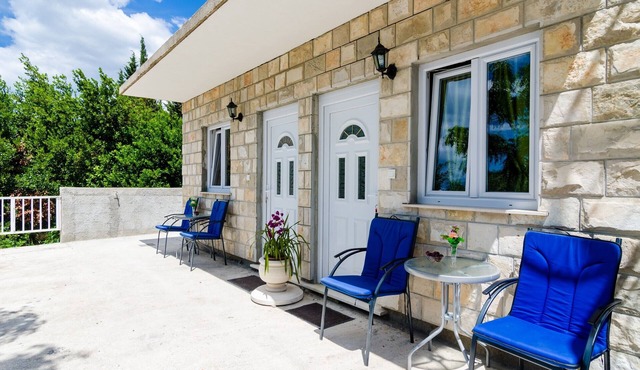 Apartments Versus- Studio Apartment with Terrace