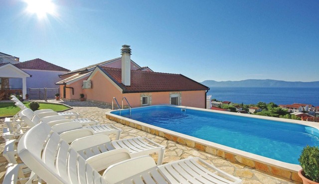 Awesome apartment in Podaca
