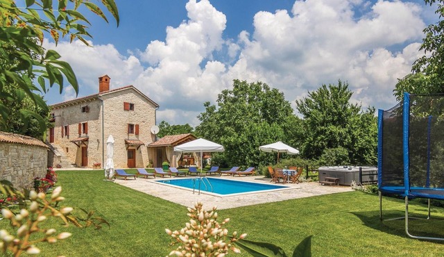 Awesome home in Basici in Basici