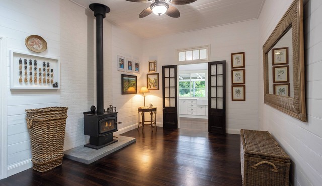 Barefoot & Boots Farmhouse, Duranbah - Kingscliff Hinterland.