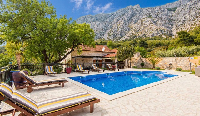 Beach front home in Orebic