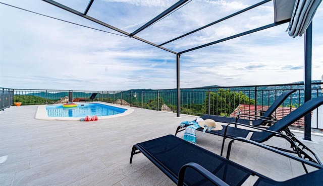 Beautiful home in Dancanje