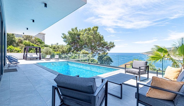 Beautiful home in Zavalatica