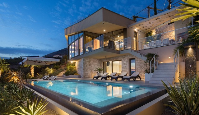 Beautiful Villa Brilliance House