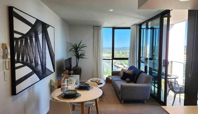 Broadbeach Business or Leisure