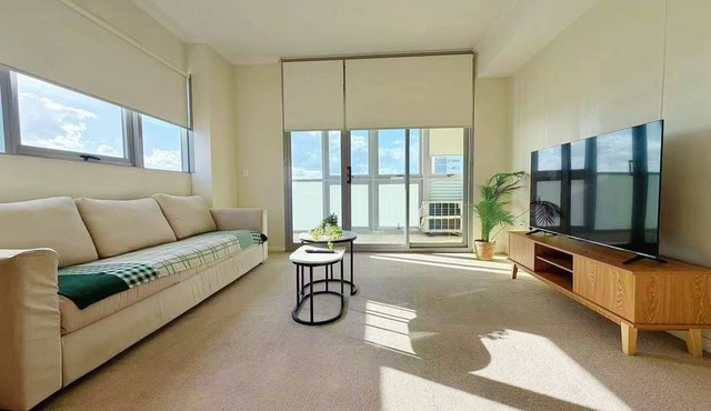 Burwood Luxury 2B2B High Floor City View