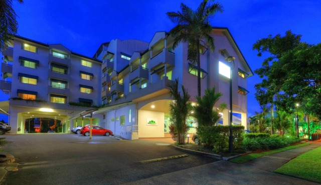 Cairns Sheridan Hotel