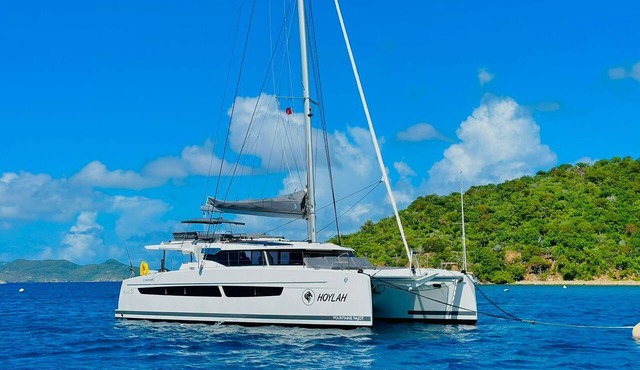Caribbean Dream: Sun-soaked Sailing Adventure from Tortola, Islas Vírgenes Británicas
