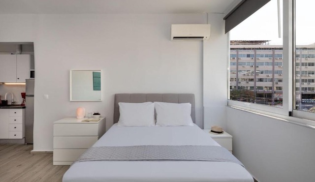 Central Athens Resort 2 in Athens