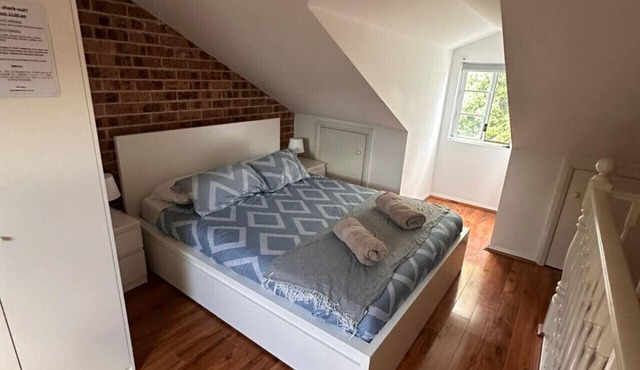 Charming Glebe Attic Room