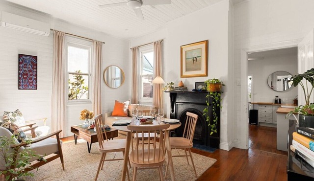 Charming Leichhardt Cottage with BBQ Deck