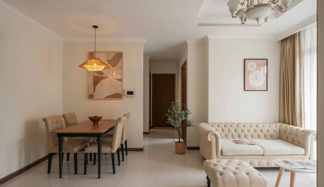 Charming 2-bedroom condo with AC in Thành phố Hồ Chí Minh