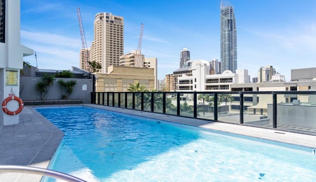 Circle on Cavil SubPenthouse 4BRM Lv52! Ocean View