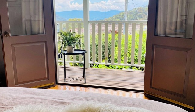 Colomatta Mist, Blackheath - Pet Friendly Cottage with Escarpment Views in Blackheath