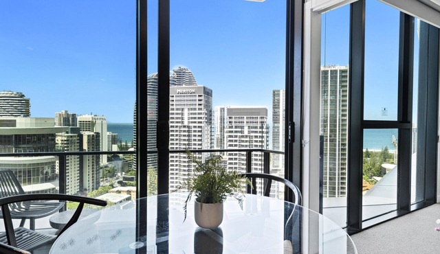 Comfy 2 Bedroom Unit in Broadbeach - Q Stay (STAR 12213 - 3N - NB)