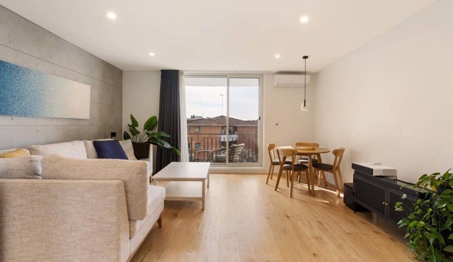 Coogee Beach Escape | Pool & Balcony