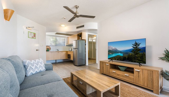Coolum Beachside Apartment